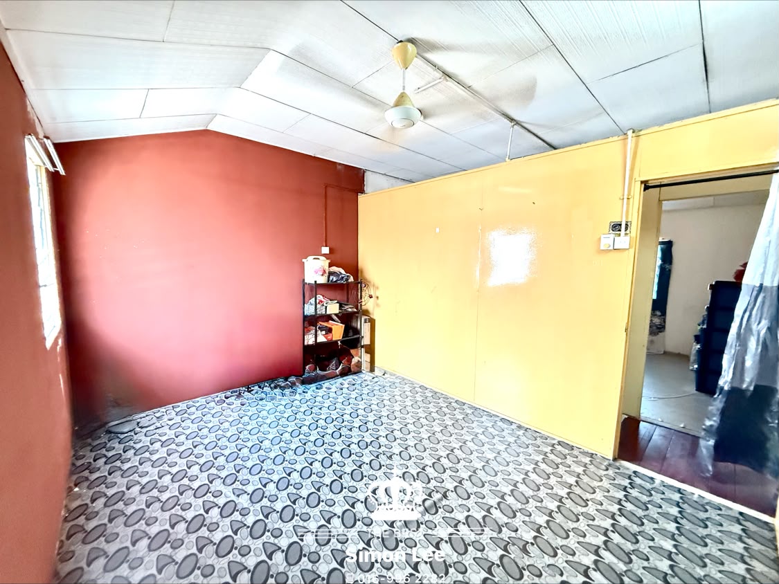 Rumah 2 Tingkat Kampung Idaman Klang Siap Renovasi - Image 8
